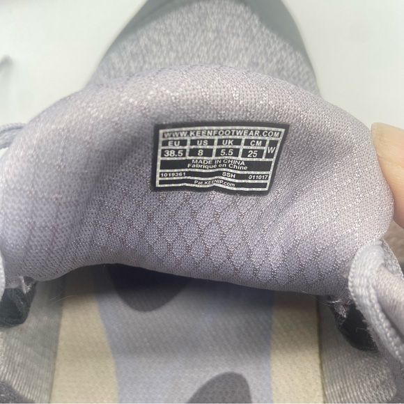 KEEN Terradora Womens Gray And Lavender Waterproof Athletic Hiking Shoes Size 8 - Picture 8 of 9